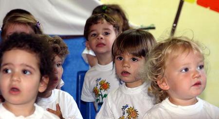 Cada vez más niños pasan de la enseñanza privada a la pública