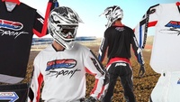 AXO Trans Am, estilo retro para la equipación de motocross 