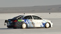 Volkswagen Jetta Hybrid, el coche más rápido del mundo (*) 