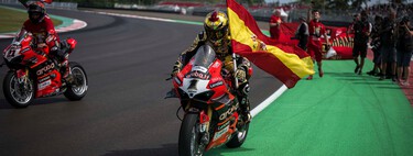 Álvaro Bautista, el peso de entrar en la historia de Ducati ganando el mundial de las excusas por el camino más largo 
