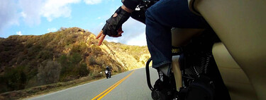 Los motoristas tenemos nuestro propio lenguaje. Este es el manual de todos los gestos moteros en carretera