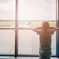 Cinco maravillosas aerolíneas que harán del vuelo con niños un viaje inolvidable