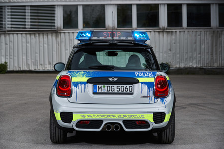 MINI John Cooper Works policia