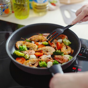 Hoy en Lidl las sartenes y ollas con mango extraíble, ideales para cocinas pequeñas: el set de cuatro piezas cuesta menos de 23 euros 