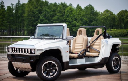 El Hummer HX-T Limo es eléctrico y limusina, pero no para despedidas de soltero