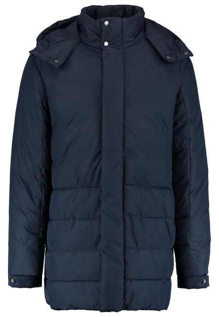 Por sólo 23,95 euros podemos hacernos con este abrigo de Pier one para hombre. Envío gratis con Zalando