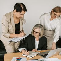 México podría eliminar la edad máxima para trabajar: proponen reforma contra la discriminación laboral 