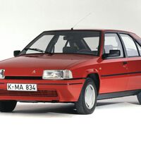 Diseñado a hachazos, nacido bajo la Torre Eiffel y moviendo a la Guardia Civil: así nació en 1982 el Citroën BX 
