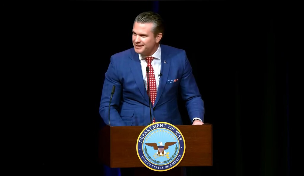 'Pulp Fiction' se cuela en el Pentágono. El Secretario de Defensa de EE.UU. confunde la biblia con la película de Quentin Tarantino y nos deja un momento surrealista