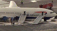 Cómo usar los toboganes inflables del avión