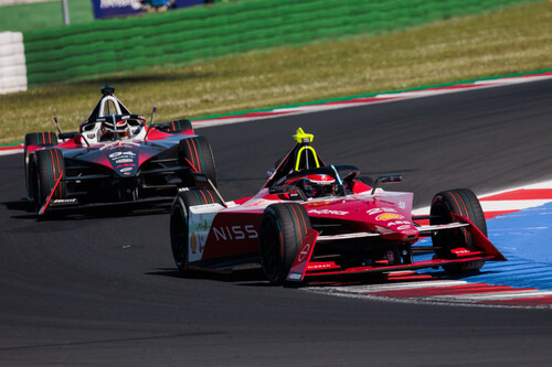Hemos estado en un E-Prix de la Fórmula E con Nissan, y es una auténtica locura