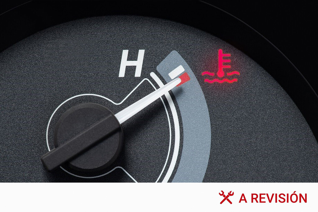 Se me ha encendido la luz del líquido refrigerante en marcha. ¿Cuánto tiempo se puede seguir conduciendo? 