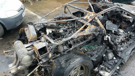 Ferrari F40 Arde Tras Restaurarlo 3
