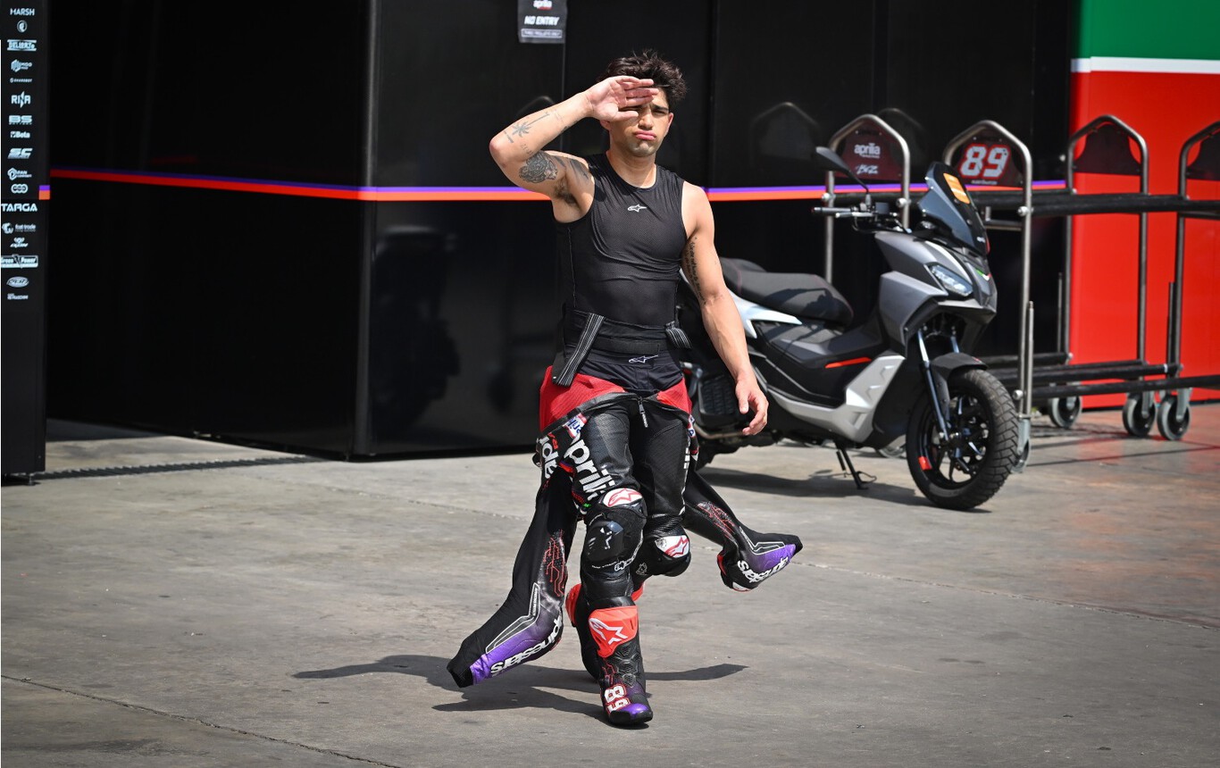 Il faut garder à l'esprit qu'il s'agit du premier contrat signé par Martín en tant que champion du monde de MotoGP, car lorsqu'il a accepté son arrivée à Aprilia, il n'avait pas encore remporté le championnat du monde