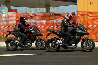 Ducati Stradaperta 1200 foto espía