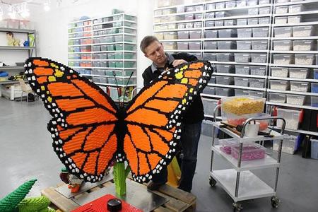 Lámparas hecha con LEGOS por Sean Kenney