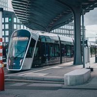 Es uno de los países con más ricos del mundo y donde el trasporte público es completamente gratuito  