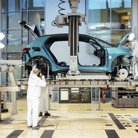 El fin de los motores de combustión destruirá 29.000 empleos para 2030, pero el coche eléctrico los recuperará (según este informe)