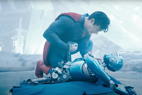 'Superman' es "demasiado sensual" y el controvertido emoji de 'F1'. La censura ataca sin piedad a las películas de James Gunn y Brad Pitt 