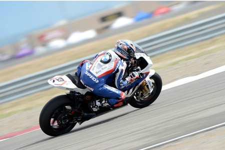 Superbikes EEUU 2012: Marco Melandri gana la segunda carrera con Carlos Checa por los suelos