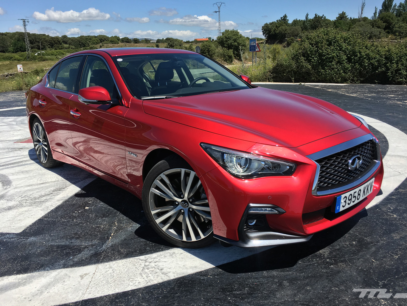 El primer Infiniti 100% eléctrico llegará en 2021, y mientras tanto hemos probado el Q50 híbrido
