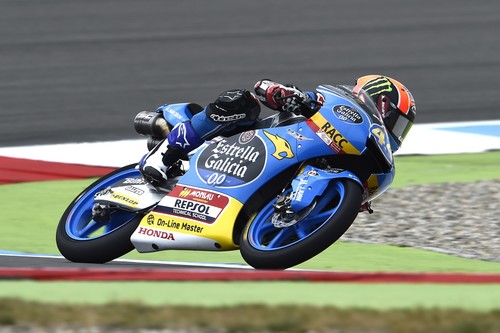 Victoria para Arón Canet en Holanda batiendo a Romano Fenati sobre la misma meta