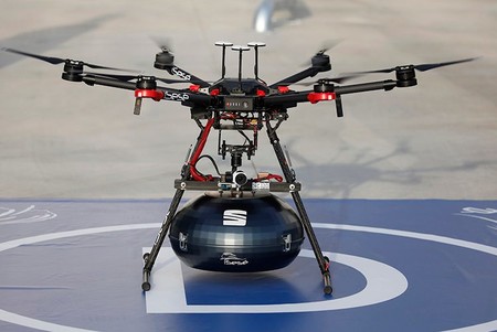 SEAT ya utiliza drones para el traslado de piezas dentro de Martorell