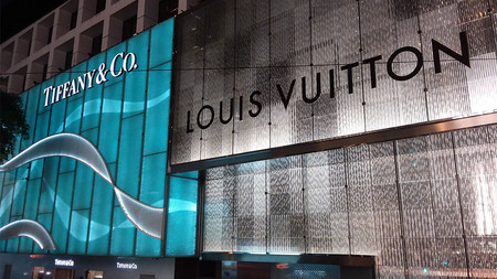 Louis Vuitton aprovecha la locura del BCE para comprar Tiffanys