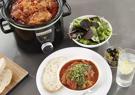 Guisos y carnes al nivel de tu abuela con esta olla Crock-Pot rebajadísima en Amazon perfecta para uno (o para dos)