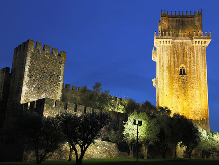 El Castillo De Beja Iluminado De Noche C Visit Alentejo