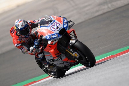 Andrea Dovizioso ha sido el más rápido de la primera jornada del GP de Gran Bretaña