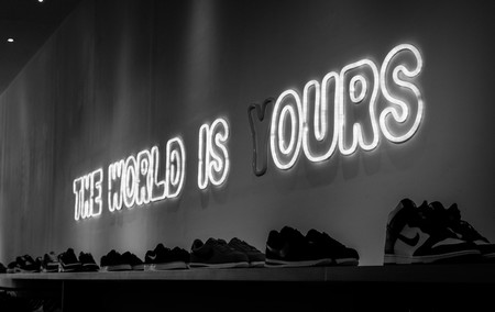 Las zapatillas Nike más cañeras son las Air VaporMax, las reinas en los 00s que vuelven pegando fuerte (y además rebajadísimas)