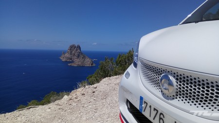 Los fabricantes quieren tumbar la posible prohibición de coches de combustión en Baleares en 2025