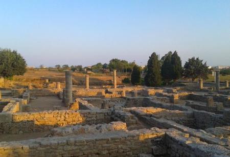 Paseo por el primer asentamiento urbano en Mallorca: la ciudad romana de Pollentia