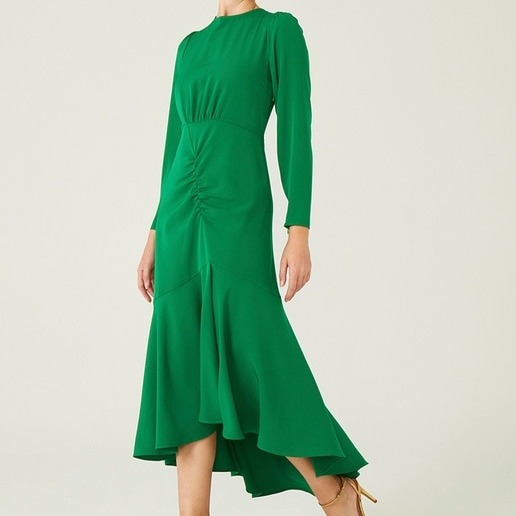 Dolores Promesas
Vestido de manga larga con frunce central