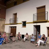 Un pueblo de Zaragoza organizó el plan más sencillo del mundo, "salir a la fresca". Han batido algo más que un récord