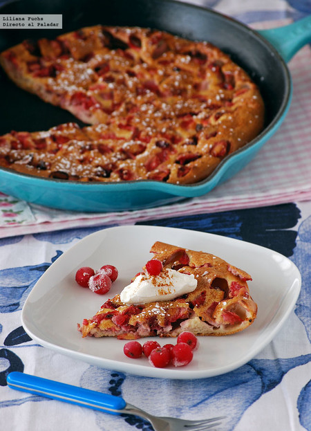 Tortita pastel horneada de fresas: receta ligera de postre o desayuno