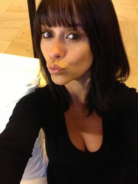 Jennifer Lowe Hewitt nos sorprende con un dos por uno, ¡madre y boda!