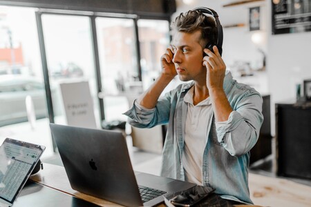 Conversaciones más productivas con una solución de telefonía cloud intuitiva, integrada y escalable