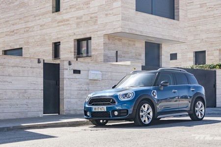 Mini Cooper S E Countryman 2019 011