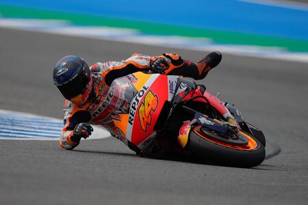 MotoGP reflexiona tras las caídas en Jerez: ¿Los circuitos antiguos son peligrosos o las motos corren demasiado?