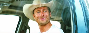 "Nunca lo había contado en público". Lo primero que hizo Glen Powell antes de triunfar en Hollywood fue la versión infantil de 'Supervivientes'