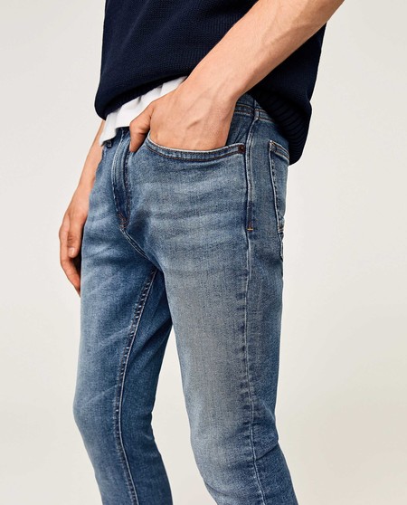 13 jeans por menos de 25 euros que serán tu mejor inversión este otoño