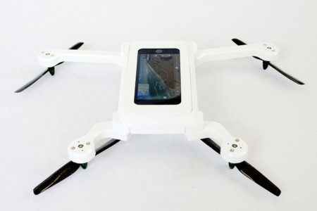 PhoneDrone, utiliza tu viejo smartphone como cerebro de un cuadricóptero
