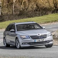 Así es el primer Škoda Superb Combi blindado: resistente a explosiones y balas de rifle de asalto