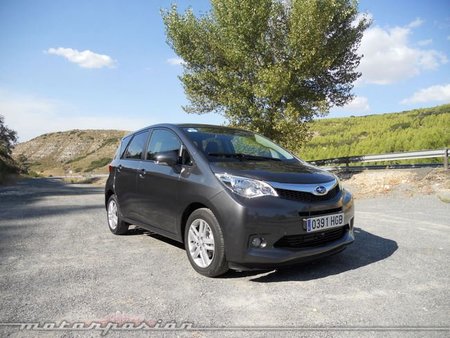 Subaru Trezia 12