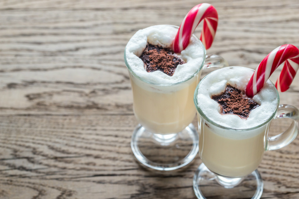 ¿Qué es el eggnog o ponche de huevo? La tradición de una bebida ideal