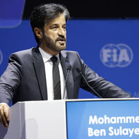"Debemos considerar que vuelvan los motores V10". El presidente de la FIA desafía las normas de la F1 