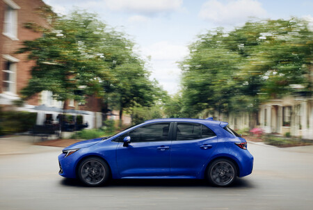 Toyota Corolla 2023 4