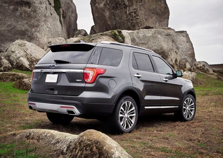 Ford Explorer 2016 1024 08